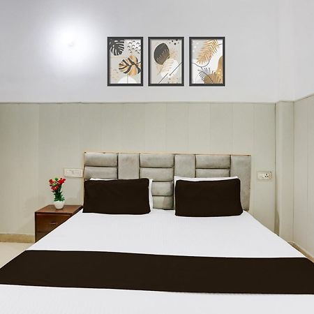 Hotel O Vk Palace آغْرا المظهر الخارجي الصورة