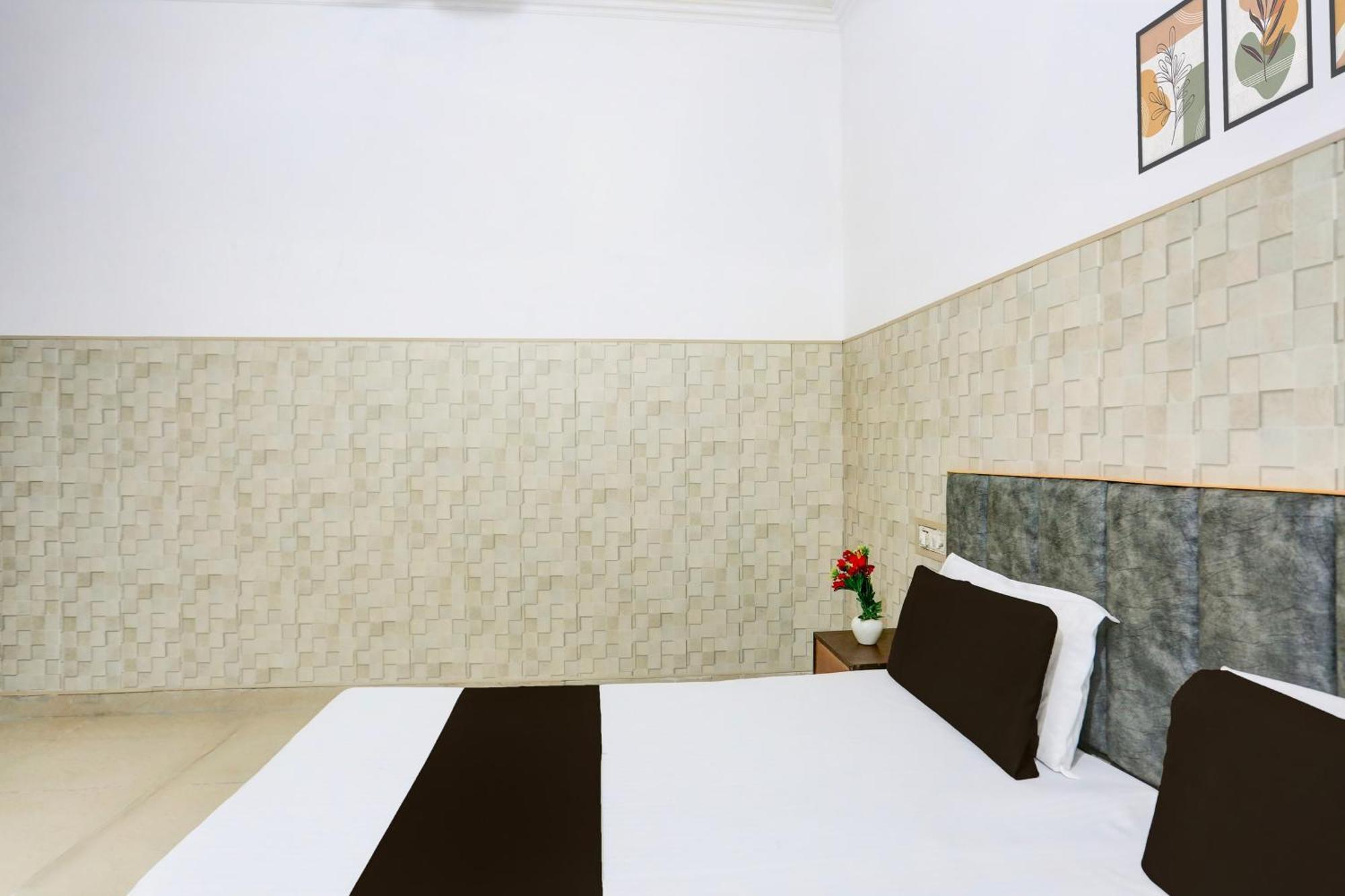 Hotel O Vk Palace آغْرا المظهر الخارجي الصورة