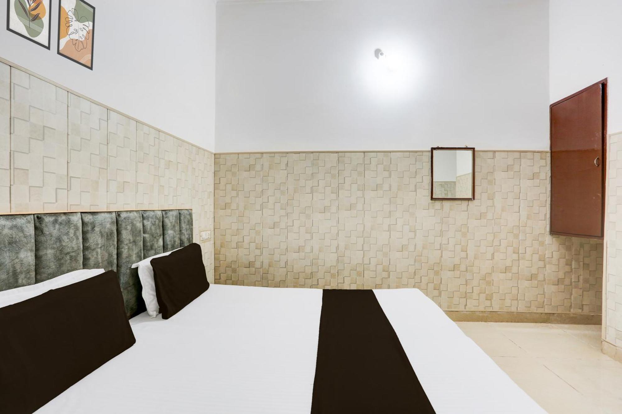 Hotel O Vk Palace آغْرا المظهر الخارجي الصورة