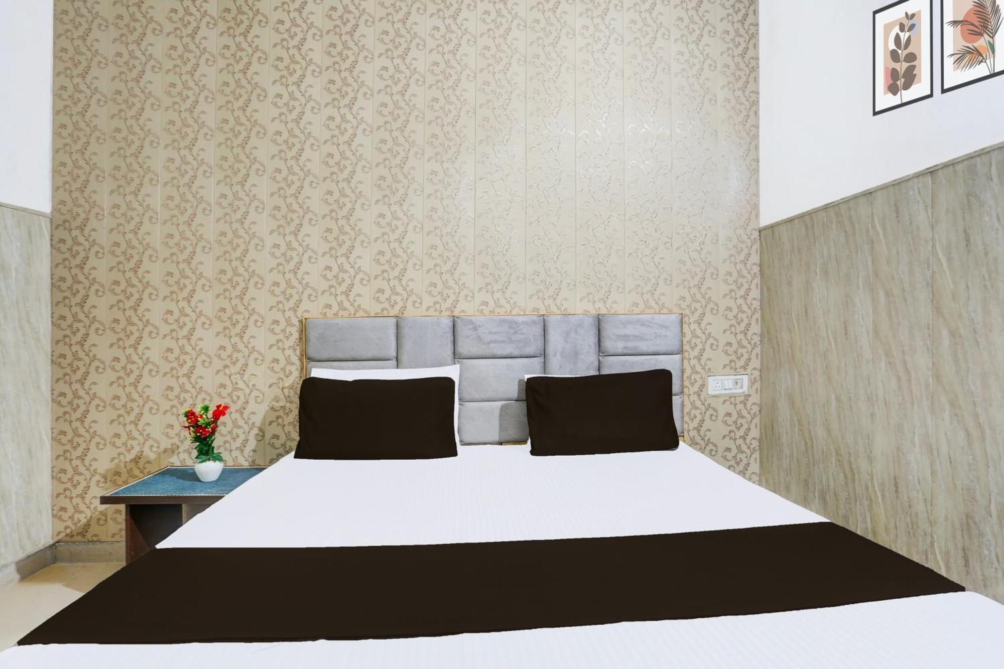 Hotel O Vk Palace آغْرا المظهر الخارجي الصورة